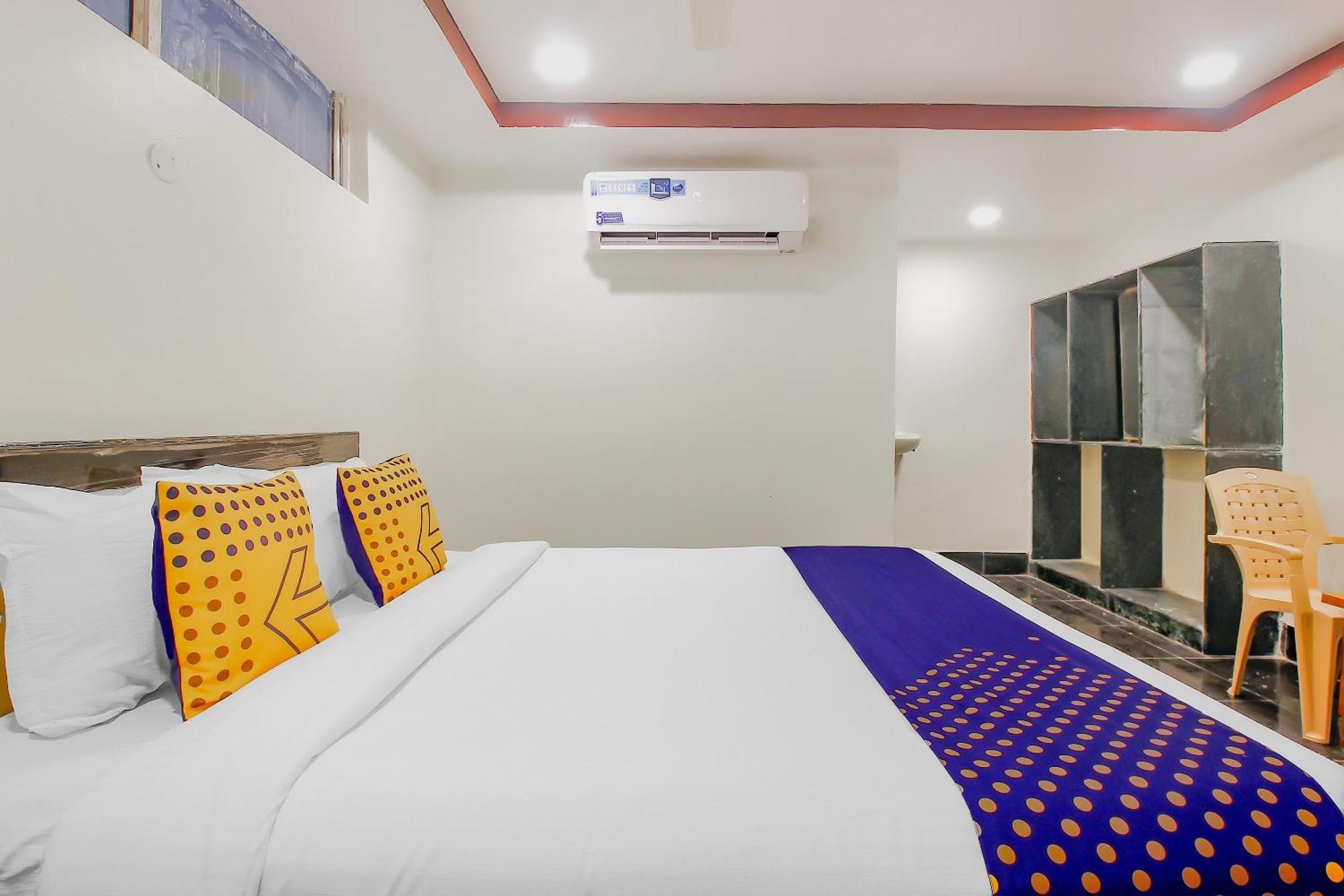 Spot On Hotel Grand Inn Варангал Экстерьер фото
